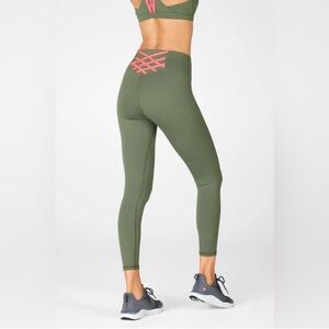 FULL SET - Fabletics Boost 7/8 Leggings & Sports Bra - both Size Medium